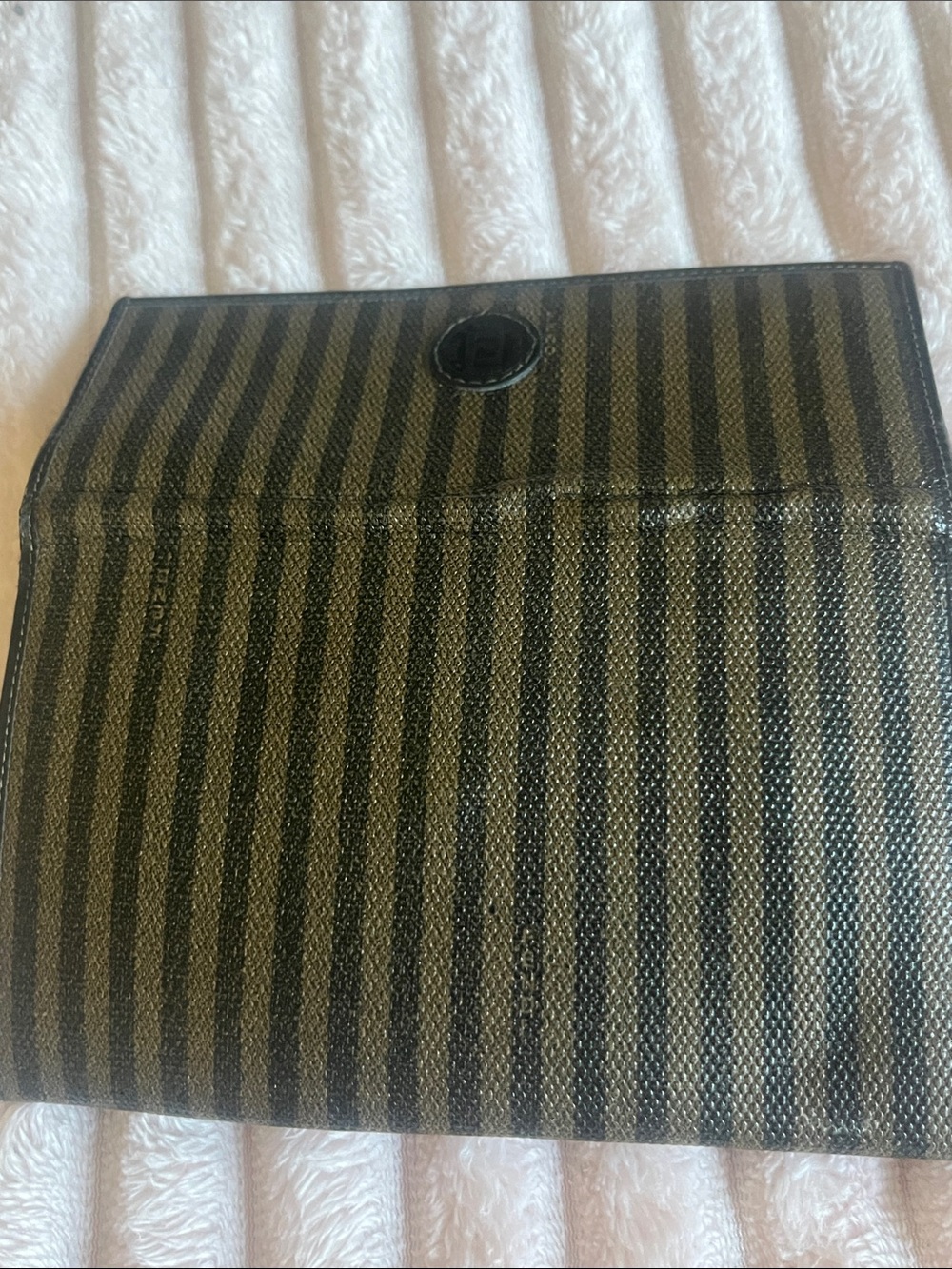 FENDI Vintage Striped Logo Wallet in Nero - Picture 8 of 11
